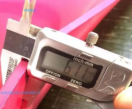 如何选择绝缘胶垫？3大关键标准：耐压等级、厚度规格、材质环保！
