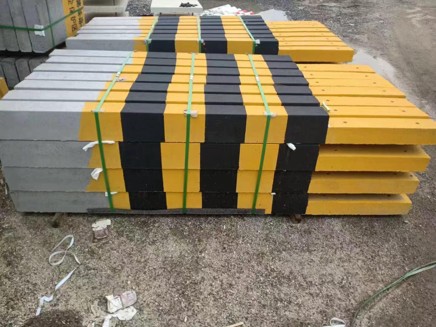 标志桩选购全攻略：专业技巧与迪宇电力解决方案